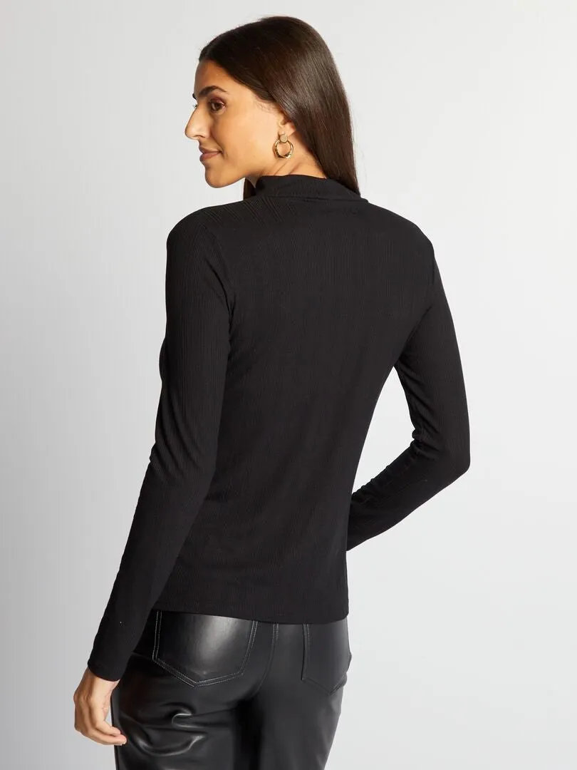 CAMISETA DE CUELLO ALTO  NEGRO