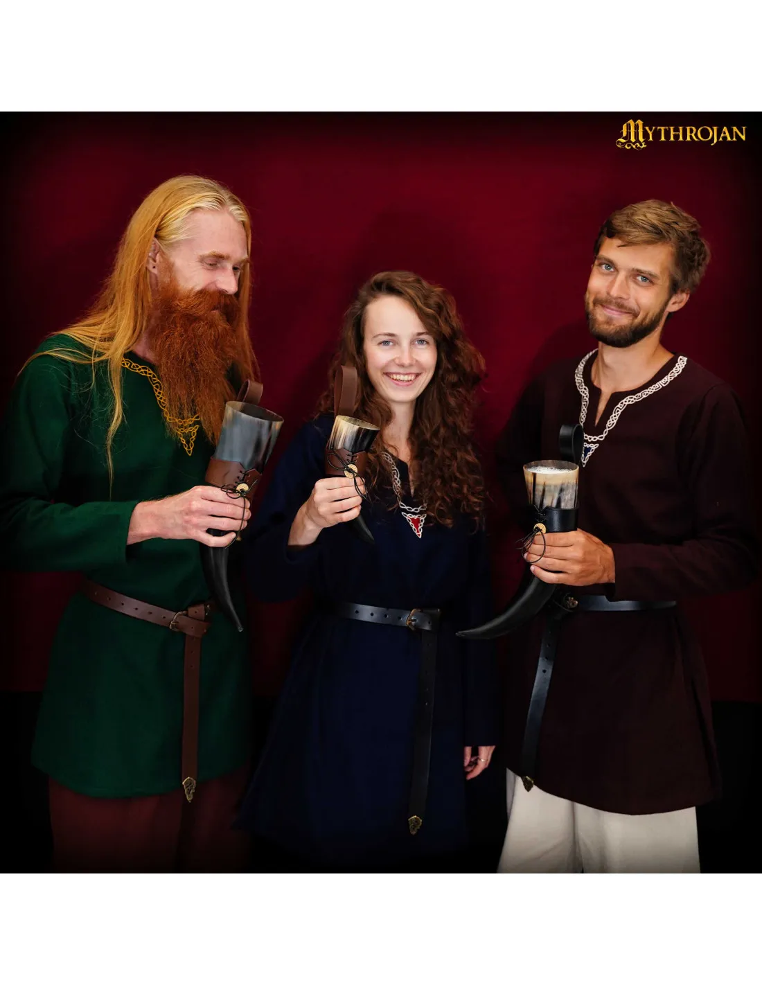 Cuerno vikingo para beber son tahalí marrón (250 ml.)